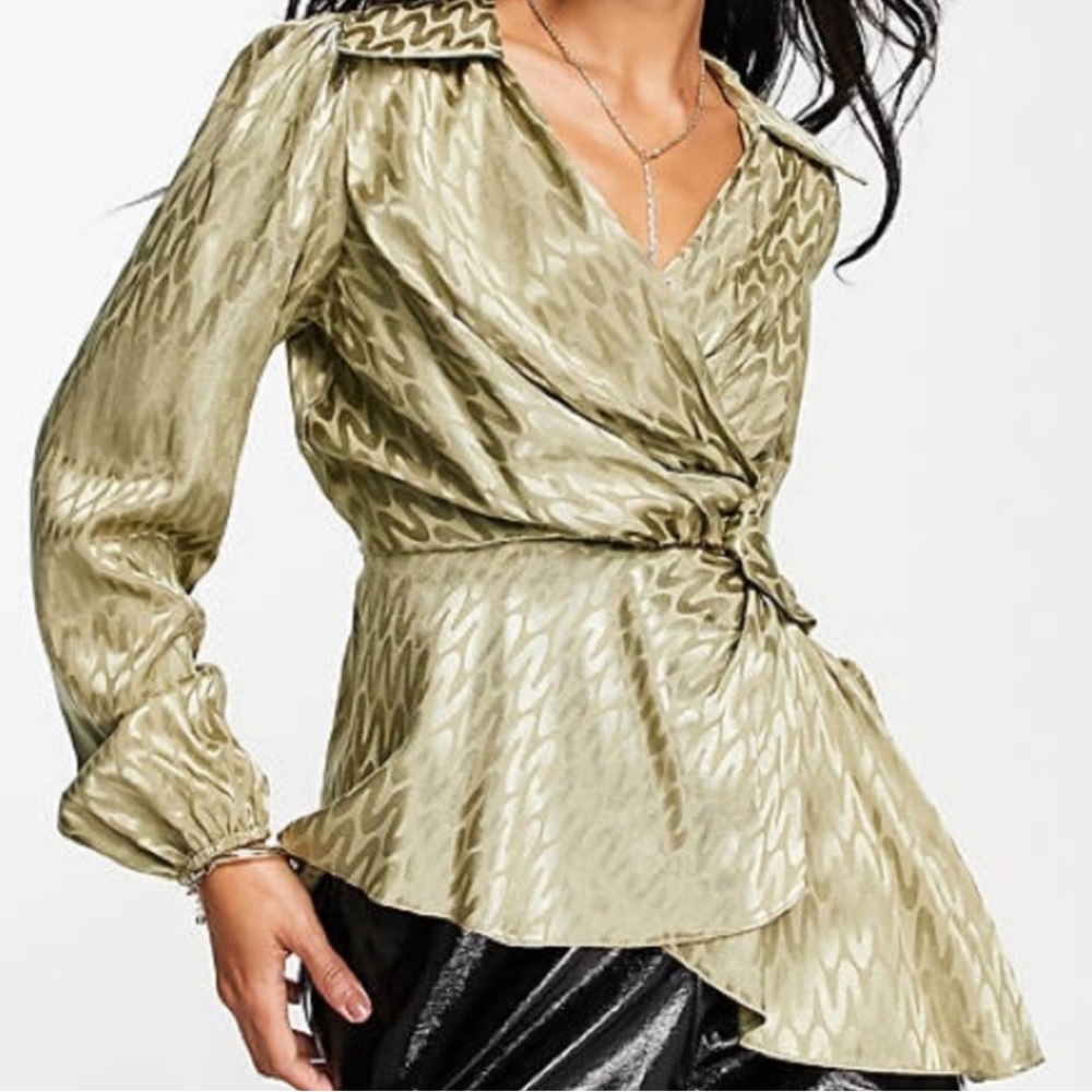 New River Island twist front jacquard shirt in khaki